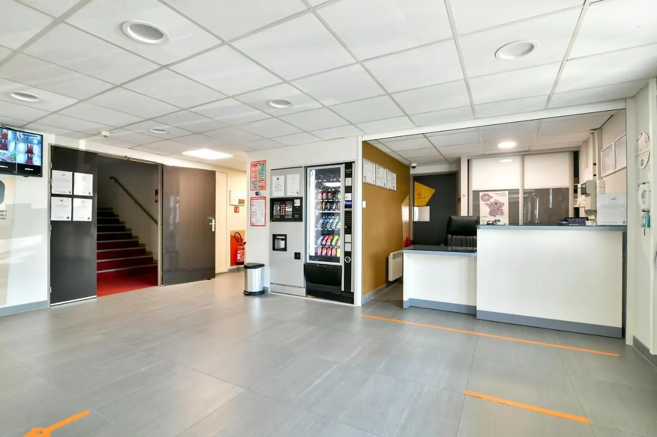 B&B HOTEL Bollène 2*,  Francia