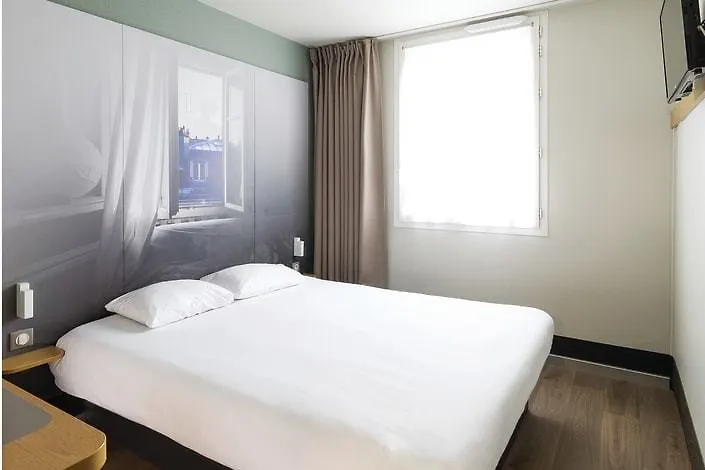 B&B HOTEL Bollène 2*,  Francia